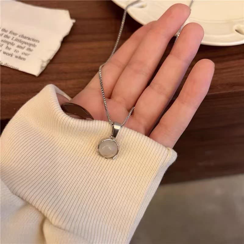 Korean style fashion geometric necklace for women ins cool style spliced ​​clavicle chain sweater chain light luxury niche 3