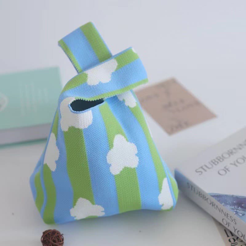 Knitted purse, handheld small clutch bag, cute storage system, flowered 3