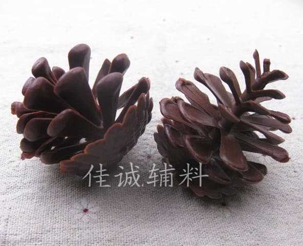 Plastic simulation pine cones Plastic large and small pine cones Christmas craft accessories DIY accessories 2-8.5CM 3