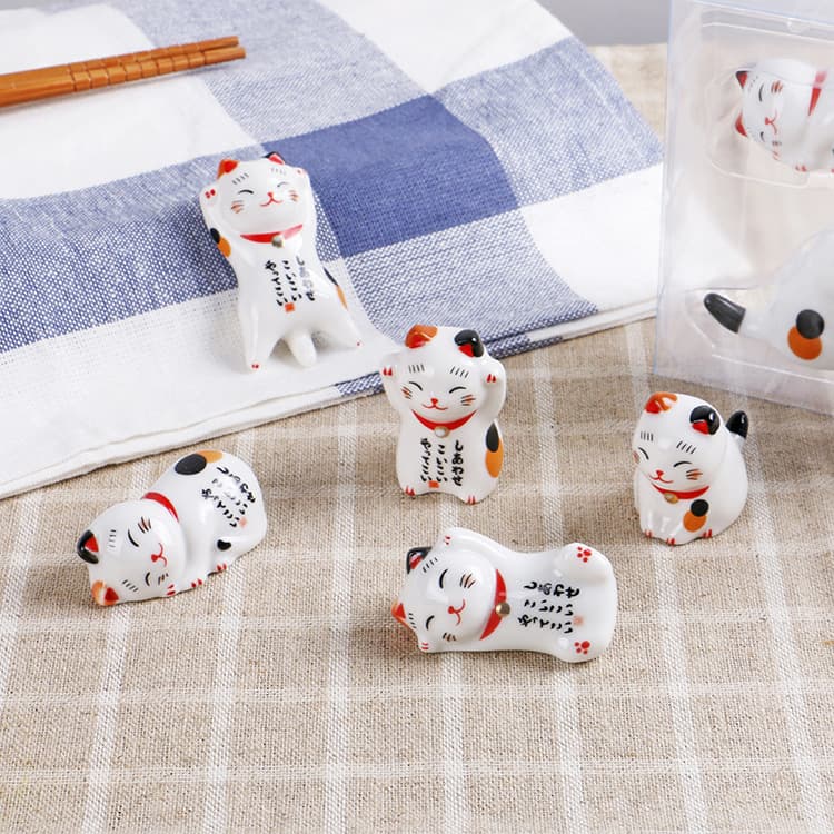 Cultural innovation Zakka Japanese -style ceramic cat -chopsticks chopsticks shelf ceramic painted kittens flower pet decoration 3