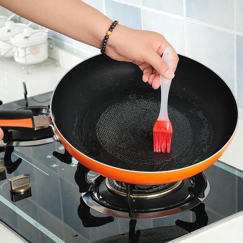 T barbecue tool split -type high temperature resistant barbecue brush kitchen baking cake oil brush wild barbecue silicone oil brush 3