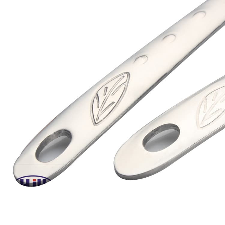Stainless steel soup soup soup soup soup spatial germs thick hot pot spoon house supplies cooking spoon wholesale laser 5