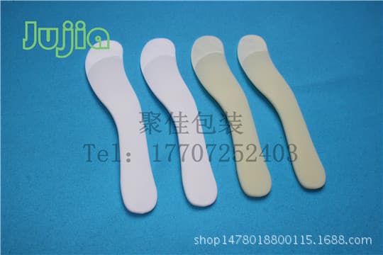 Manufacturer supplies hair removal cream with a scraper with a scrape and a hair removal removal cream auxiliary tool, a small assistant G03 4