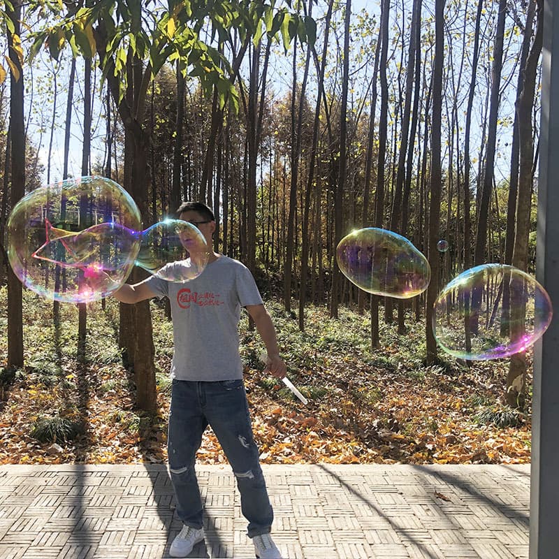 Cartoon toy, bubbles, electric bubble gun, bubble machine, internet celebrity 4