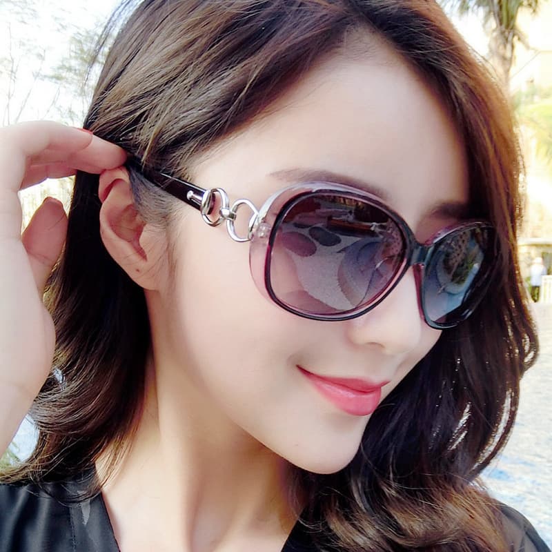 Fashionable sunglasses, glasses solar-powered, gradient