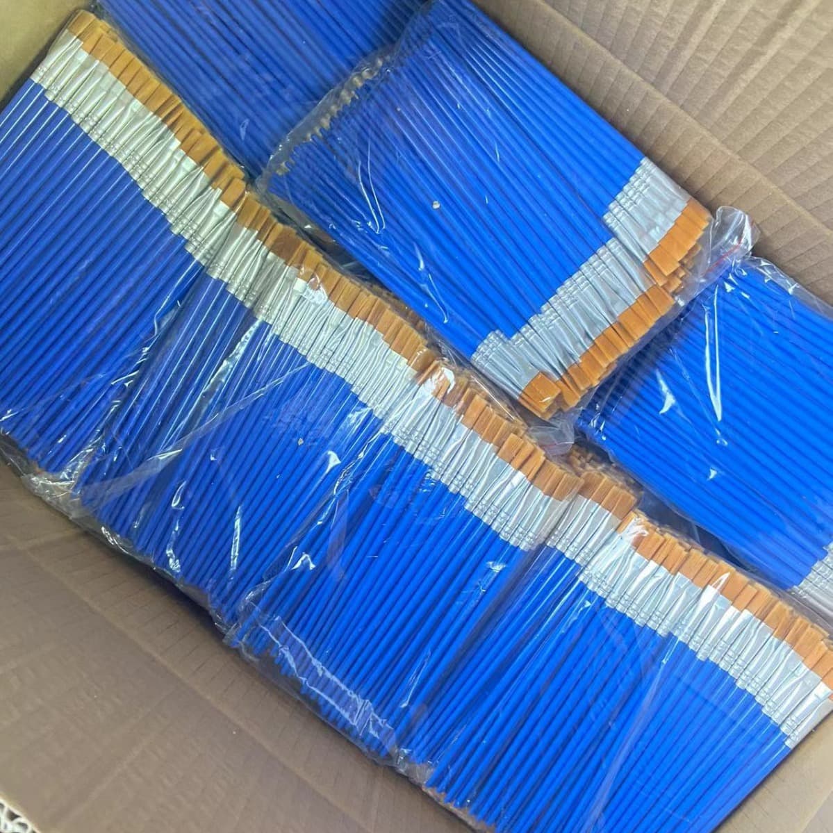 (Wholesale), plastic nylon painted brush made of plaster 2
