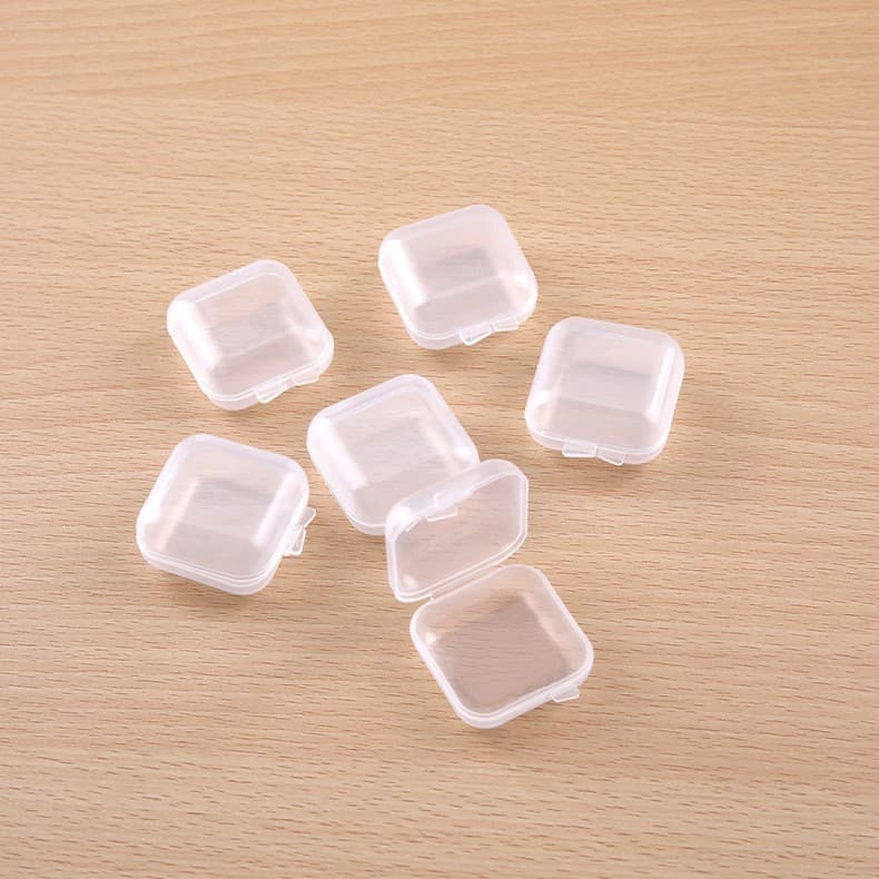 Storage system, transparent plastic storage box, earplugs, accessory 3