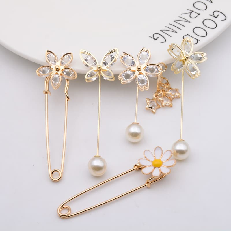 Protective underware, brooch, high-end pin lapel pin, brace 4