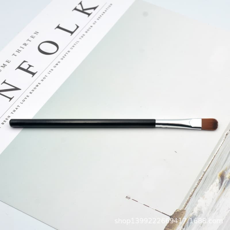 Cosmetic brush, new collection 3
