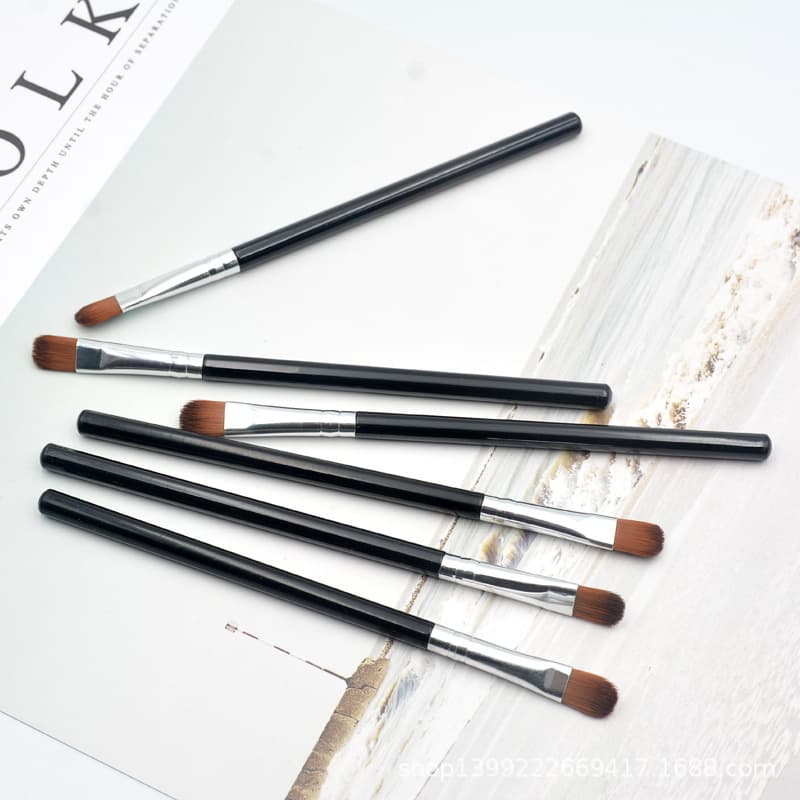 Cosmetic brush, new collection 4