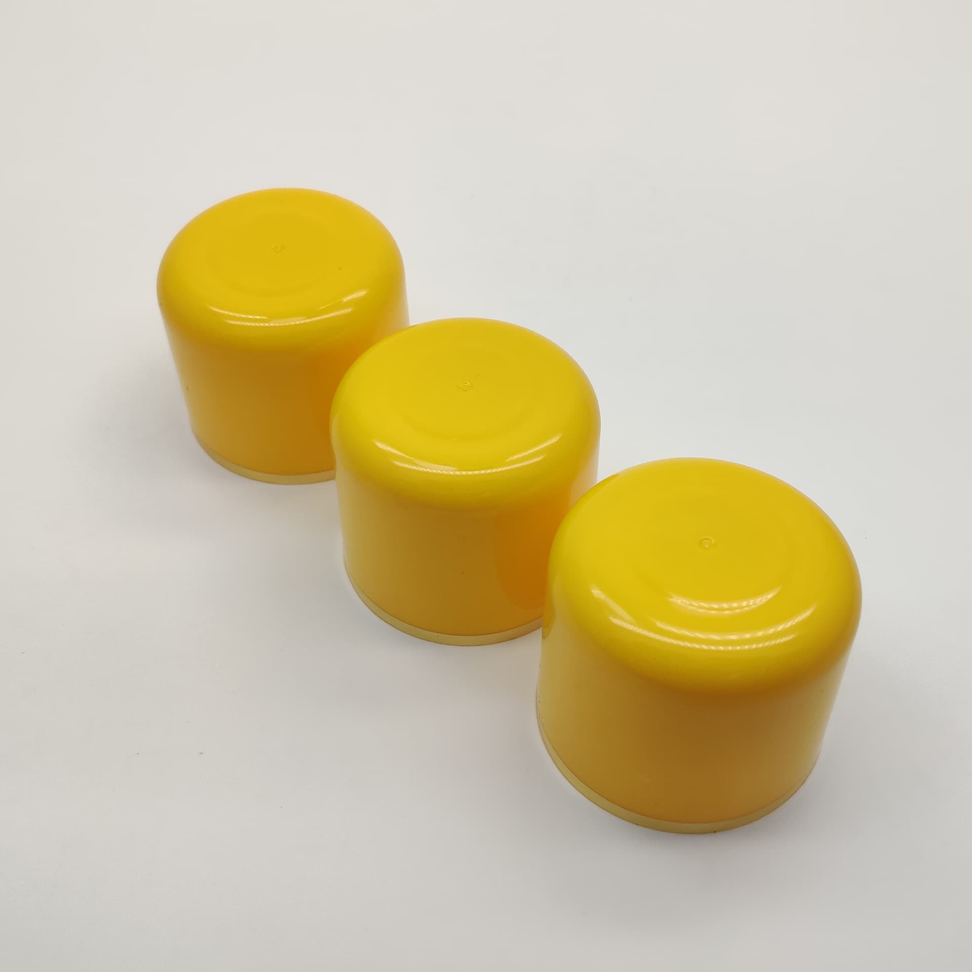 Manufacturer supplies conditioner in large quantities. Insecticide with 28 teeth hot stamping double layer plastic cover ready to make. 4
