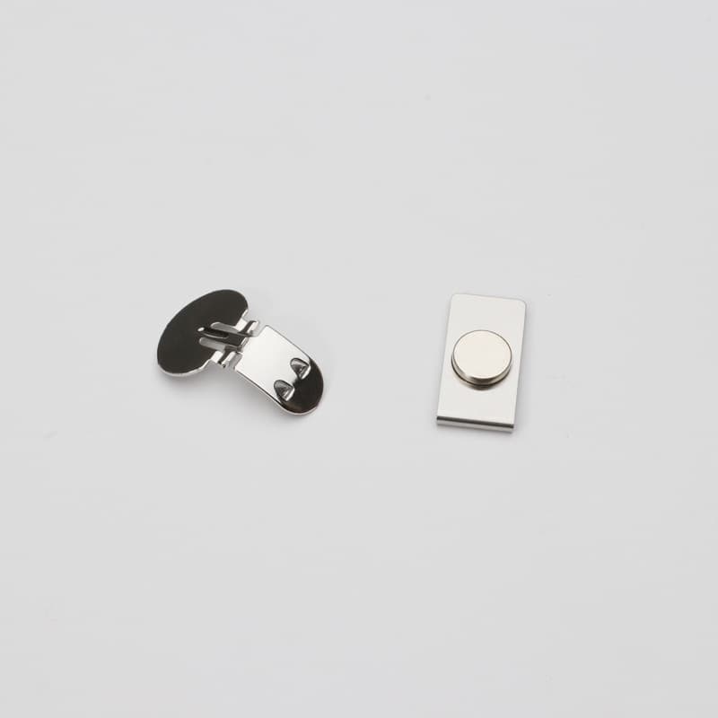 Tie, shirt, invisible magnetic protection buckle, clips included 3