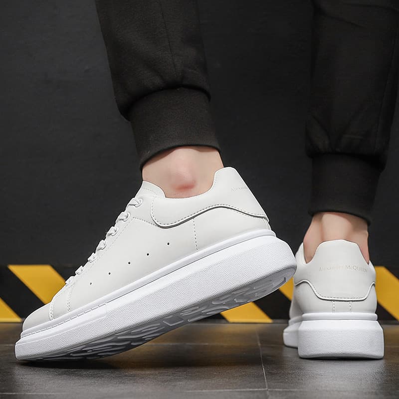 White sneakers, casual footwear platform for men and women, Spring/Fall 2026 model, height increasing 3
