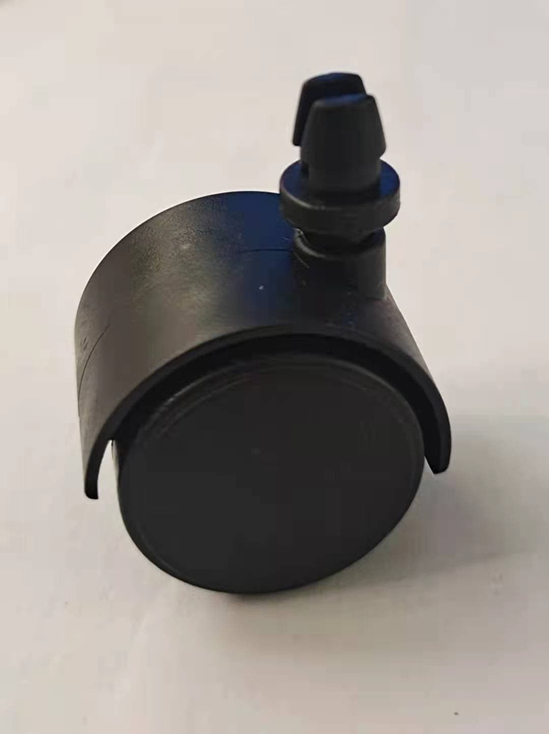 The manufacturers supply a large amount of heater, vacuum cleaner, and furniture.28 rounds of air -conditioning fan, toy feet wheel 5