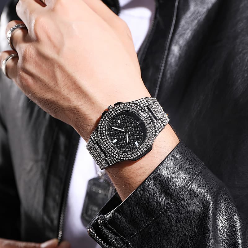 Fashionable square women's watch hip-hop style for men and women, gold watch, trend steel belt, quartz watches, European style, diamond encrusted 3