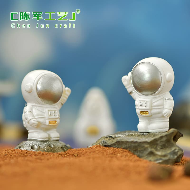 Astronis Astronauts Creative Home Decoration Resin Small ornaments Cake Baking Decoration Decoration Crystal Ball Accessories 2