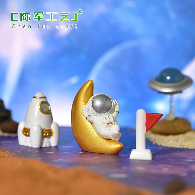 Astronis Astronauts Creative Home Decoration Resin Small ornaments Cake Baking Decoration Decoration Crystal Ball Accessories