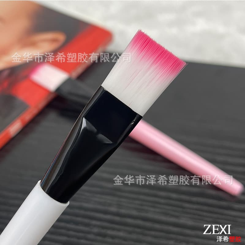 Cosmetic nylon brush, hygienic mask for face, easy application 2