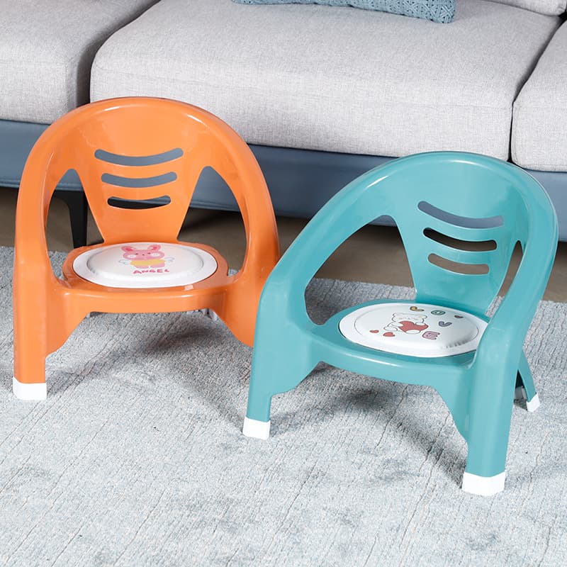 Children's universal plastic dinner plate for feeding 4