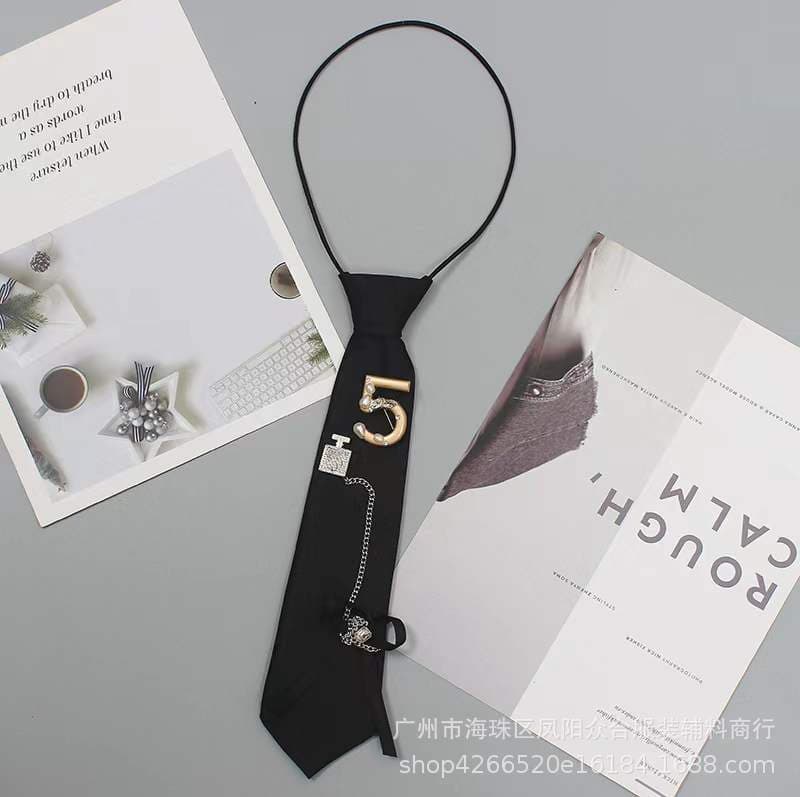 Black knot-free JK tie pullover lazy rubber band casual college Japanese style leather hardware chain tie 3
