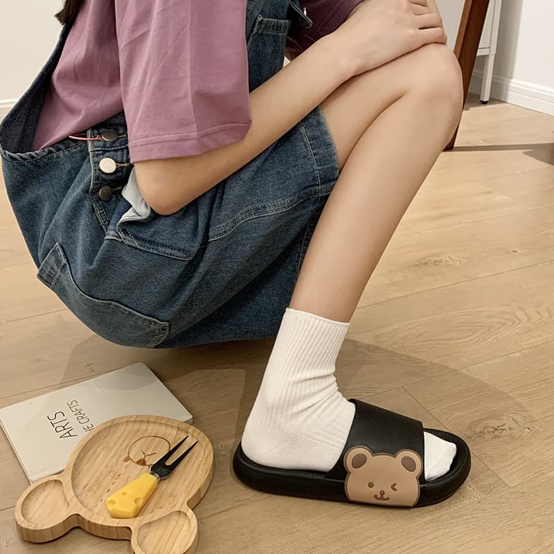 Home ultra-soft summer women's slippers, cute sneakers for bathroom platform, suitable for outdoor wear 4