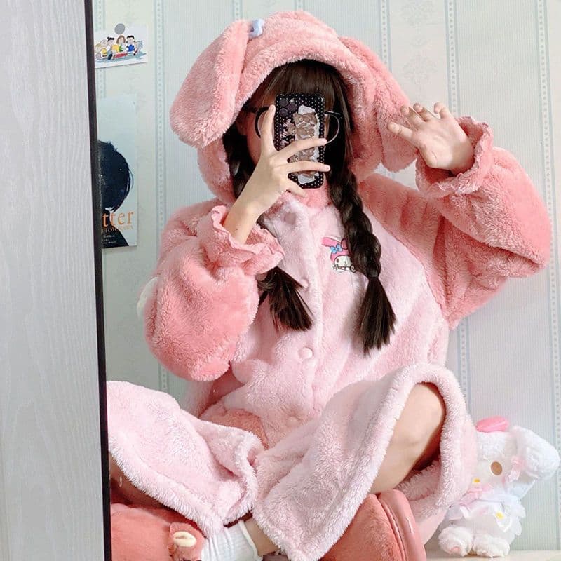 Cute bathrobe, coral velvet pijama, winter flannel skirt, internet celebrity, increased thickness, 2025 years 3