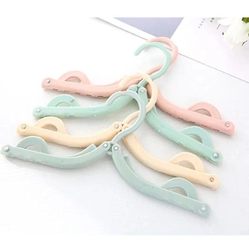 Plastic handheld travel hanger for traveling, shoe last to go out, socks, small drying rack, ideal for walking 3