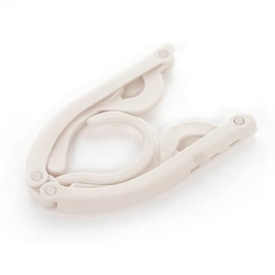 Plastic handheld travel hanger for traveling, shoe last to go out, socks, small drying rack, ideal for walking 7
