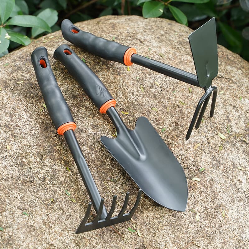 3-Piece Garden Tool Set 2