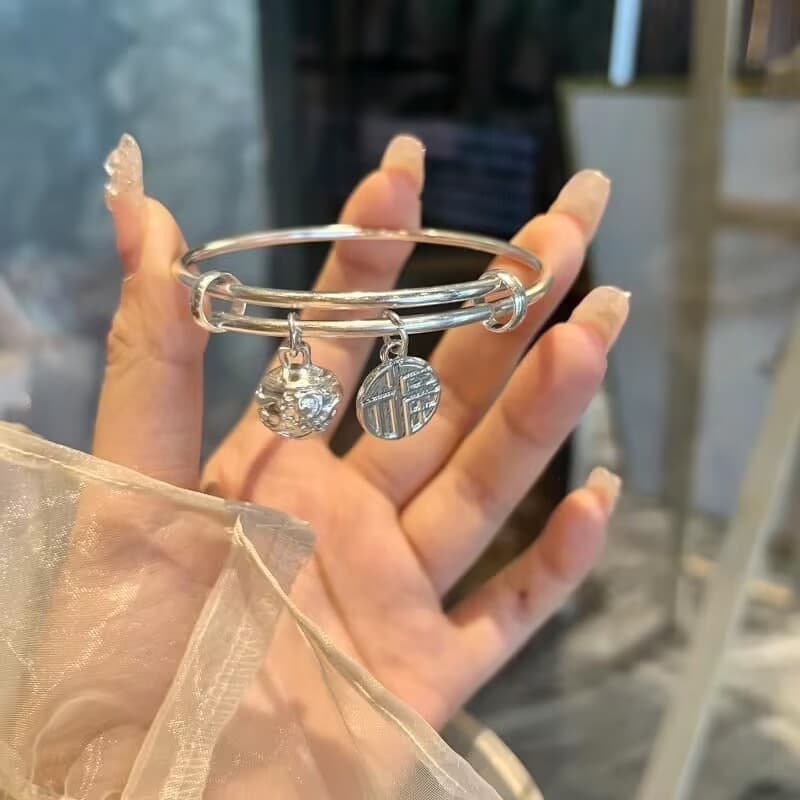 Small bell with bow, adjustable elegant women's bracelet, princess style 5
