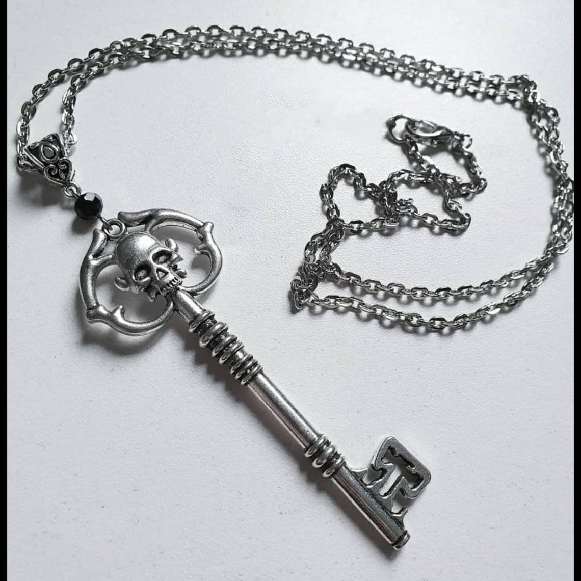 Antique crystal necklace for keys, Gothic 2