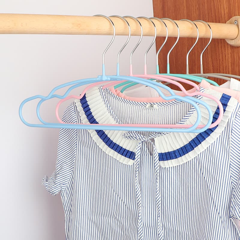 Factory direct sales children's clothes drying rack cute plastic strong iron dormitory daily necessities for home use