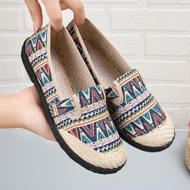 Women's slip-ons, non-slip cloth shoes, for middle age, comfortable for older women, soft sole 3