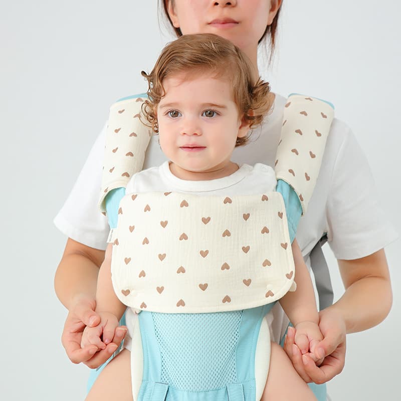 Sling, eating bib, removable hipseat for baby, cotton gauze accessory, water absorbent