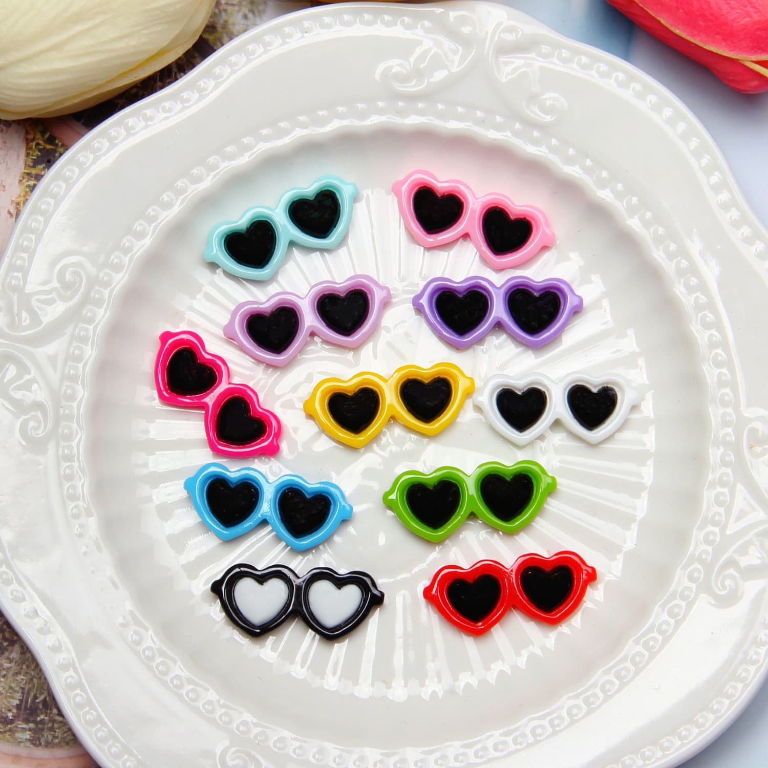 Small realistic sunglasses, plush glasses heart shaped, doll, accessory, DIY, pet