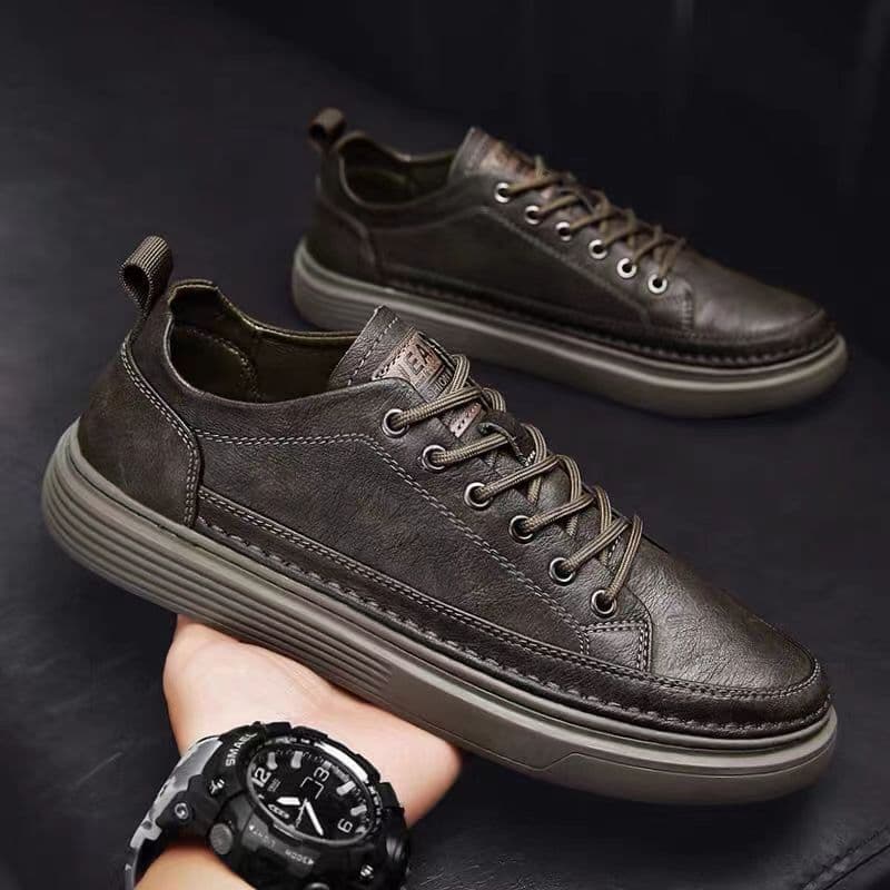 Universal black low waterproof non-slip skateboard for leisure, trend of season 3