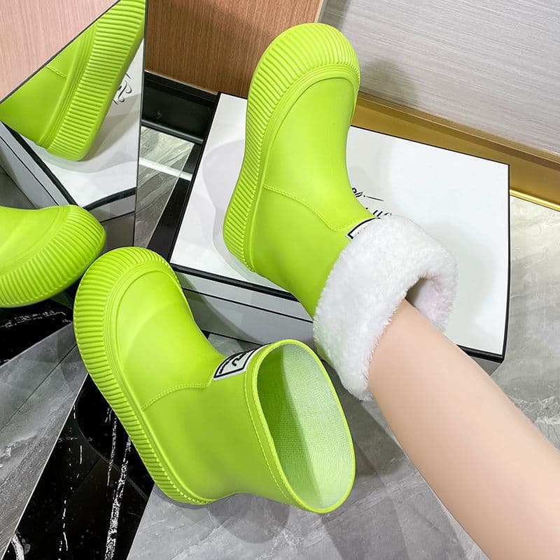 Spot Korean style trendy mid-tube fashion women's boots comfortable, waterproof, non-slip, lightweight, soft, wear-resistant, thick-bottomed rain boots for women 4