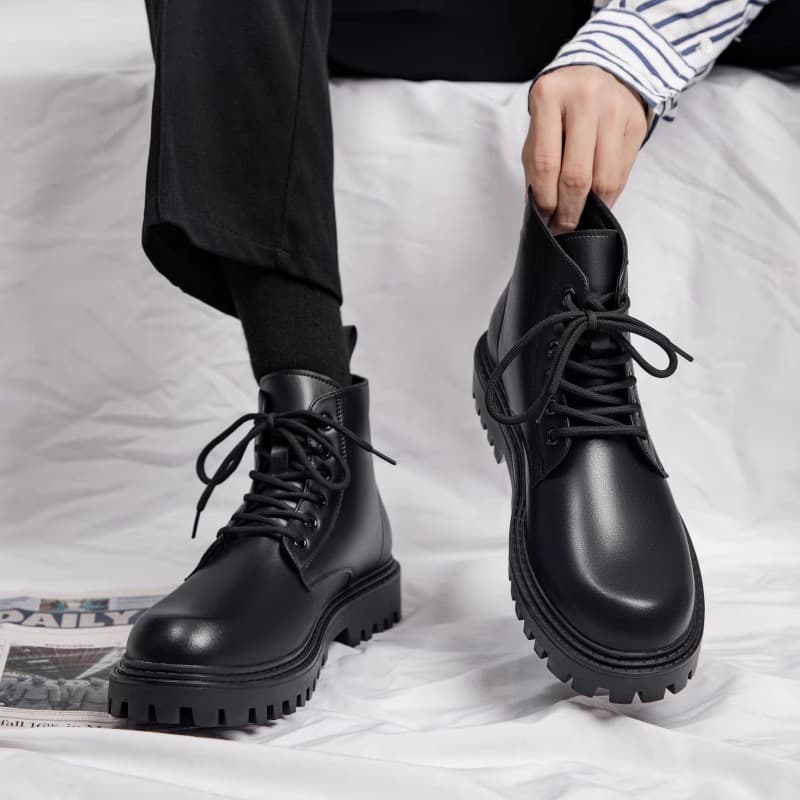 Martens, autumn black boots, trend of season 2
