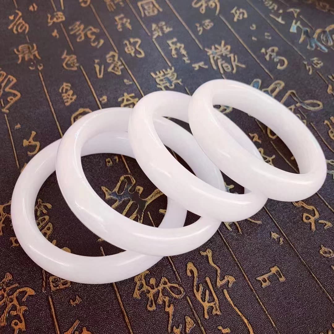 Organic women's bracelet white jade