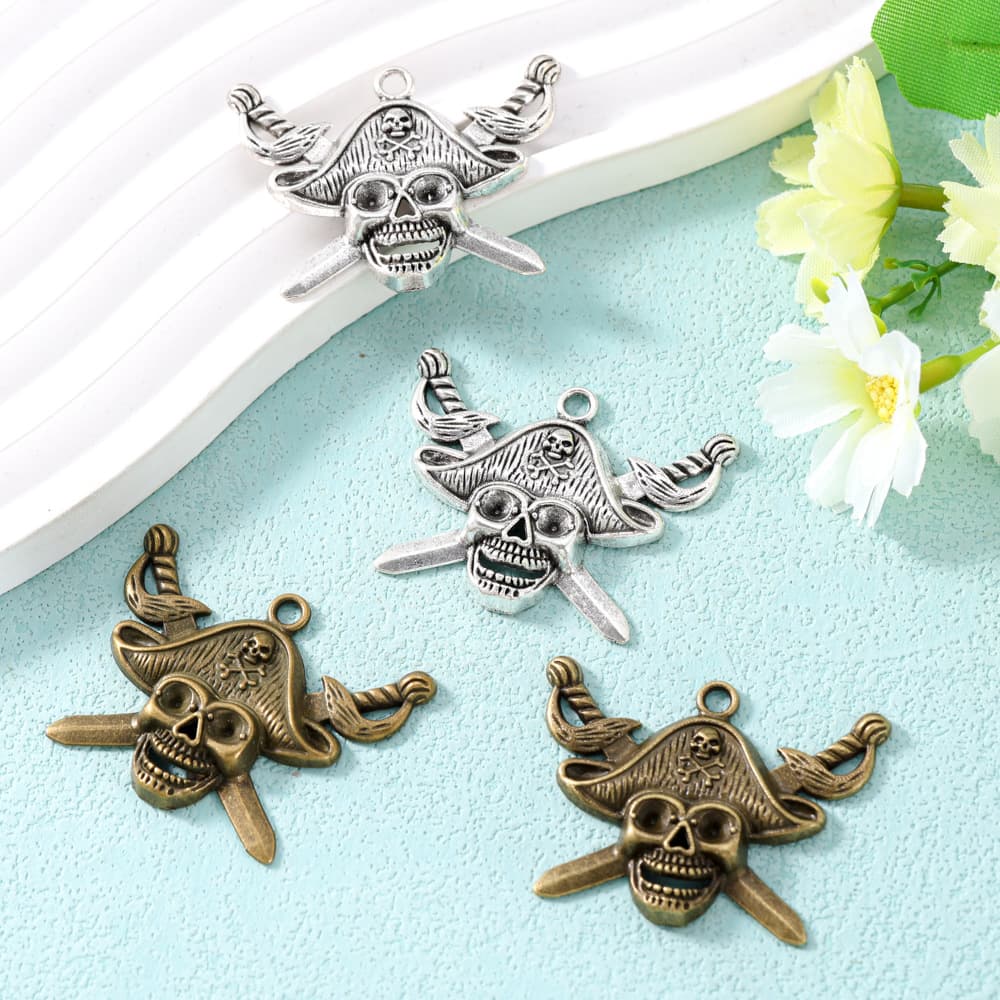 Accessory with accessories, Pirates of the Caribbean, DIY