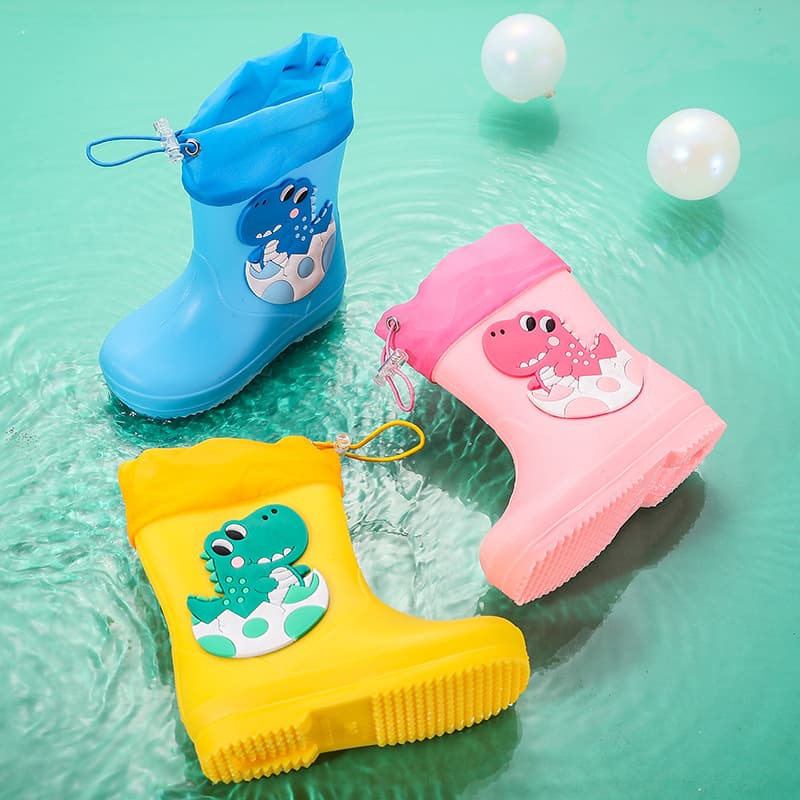 Children's cartoon cute waterproof raincoat for boys for students for early age 4