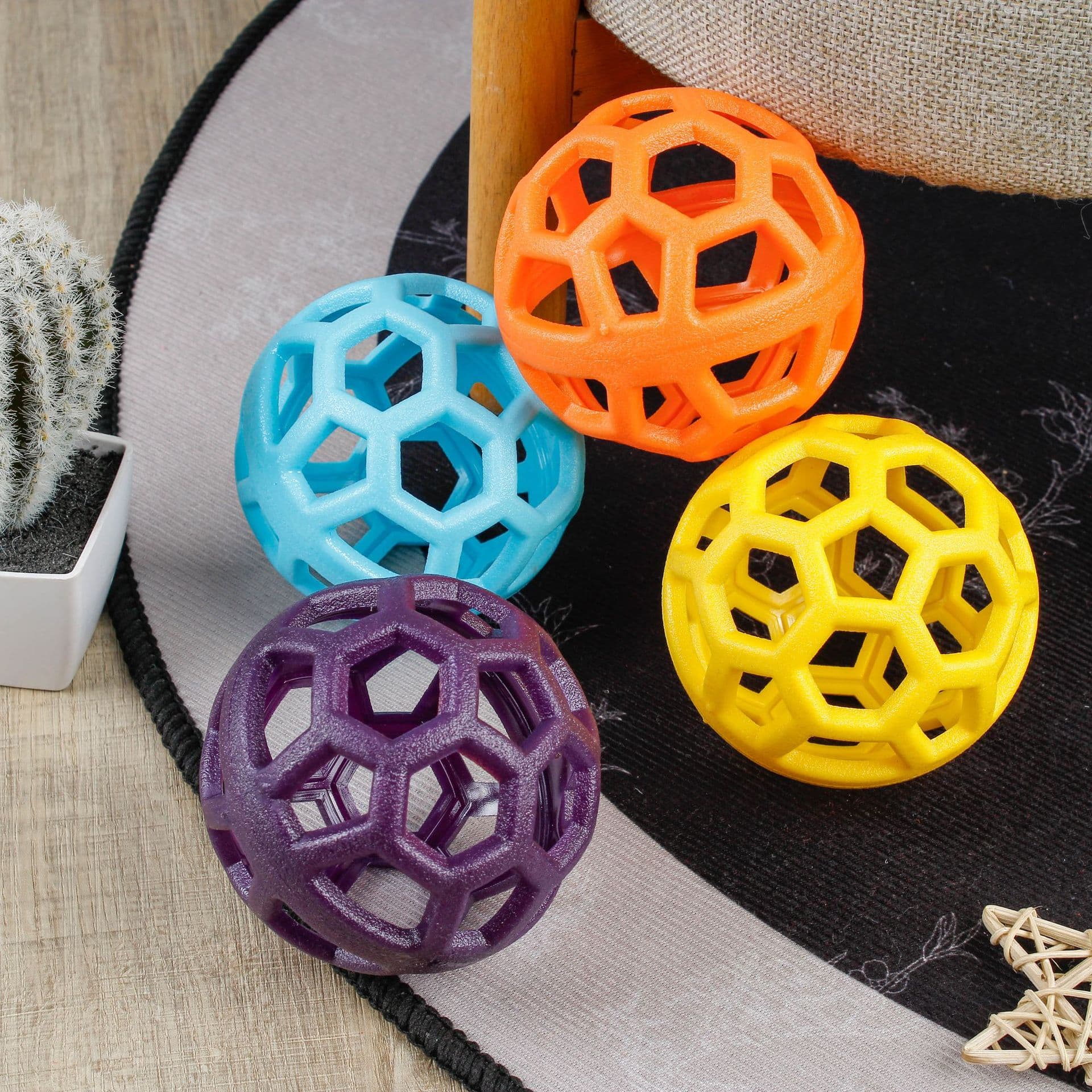 Popular Pet Toy Ball Pet Dog Bite Resistant Dog TPR Geometric Hollow Teething Pet Cat Supplies Wholesale 4