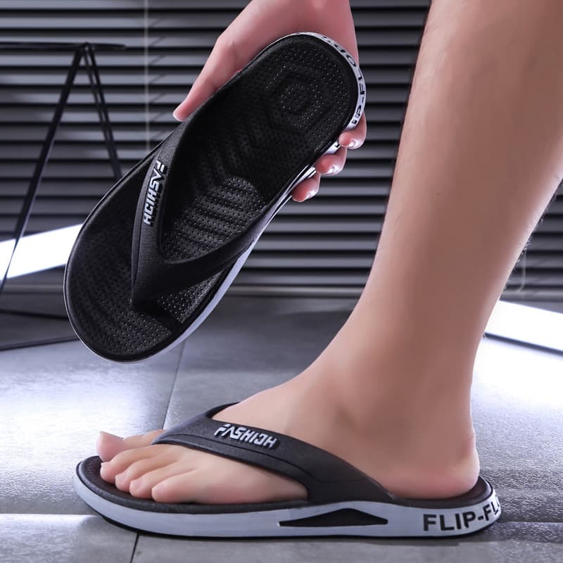 Summer flip flops to go out, non-slip fashionable trend beach footwear 4