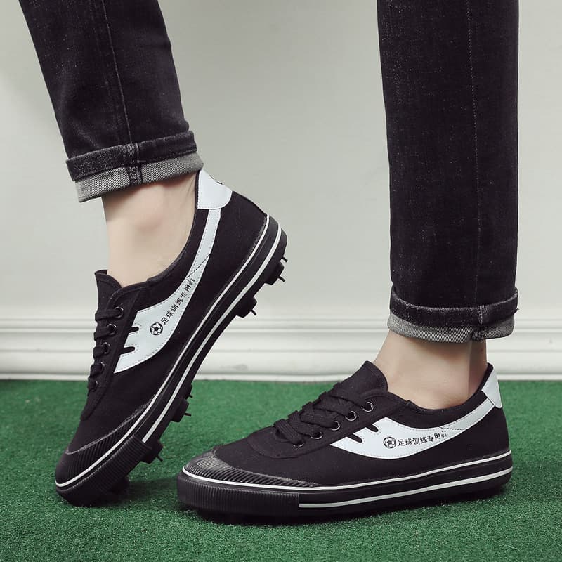 Boots for men and women, football non-slip wear-resistant cloth sneakers, with spikes 3