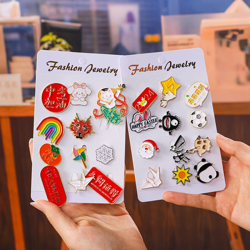 (Wholesale), cartoon metal brooch, brand trench coat, fresh cute backpack, bag accessory, badge 3