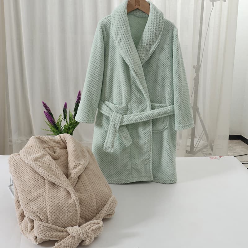 (Cross-border trading), flannel velvet long demi-season bathrobe, children's fleece pijama, increased thickness, family style 2