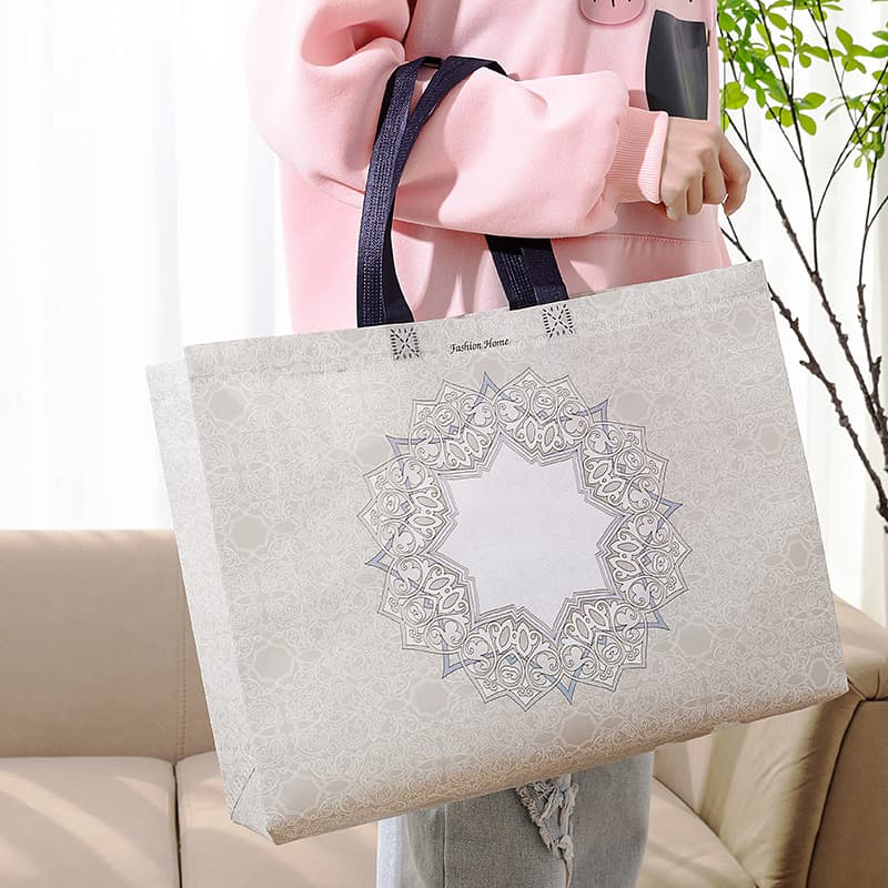 FASHION Home Manufacturer Spot Woven Show Shopping Bags Colored Mulfur, Non -Woven clothing bag non -woven fabric