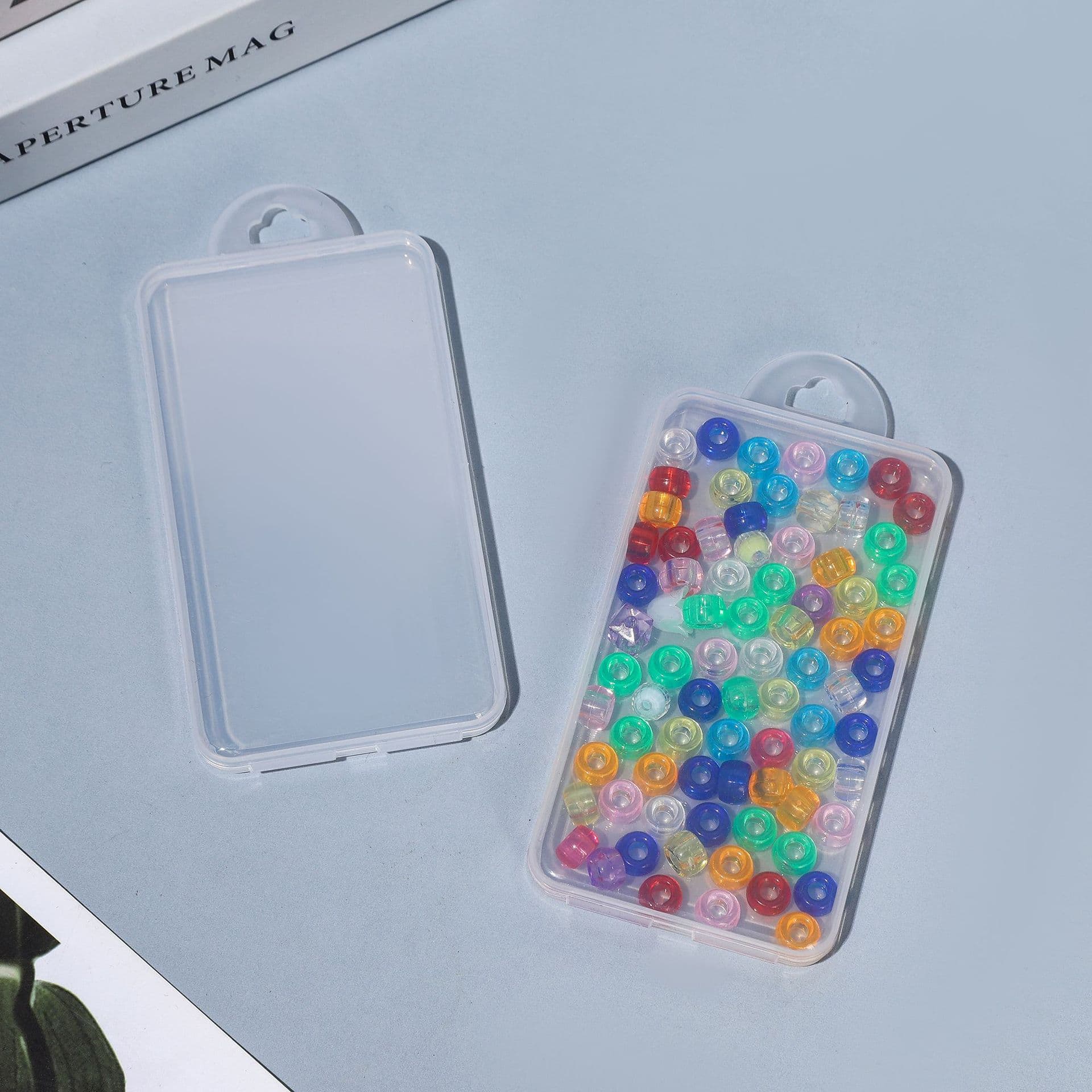 Oil absorption false eyelashes, stickers to create double eyelids, plastic razor, storage box, sponge