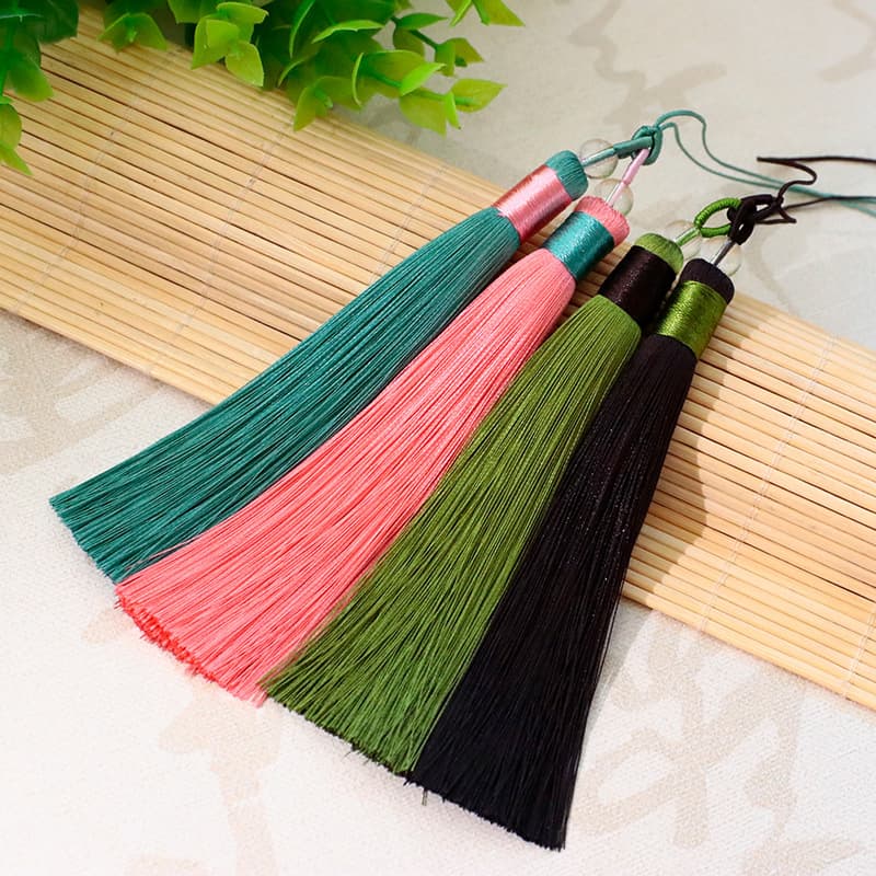 Chinese knot double -colored two -colored earbizi polycolic silk two -color frozen pipe car hanging clothing fan pendant DIY accessories manufacturers wholesale 2