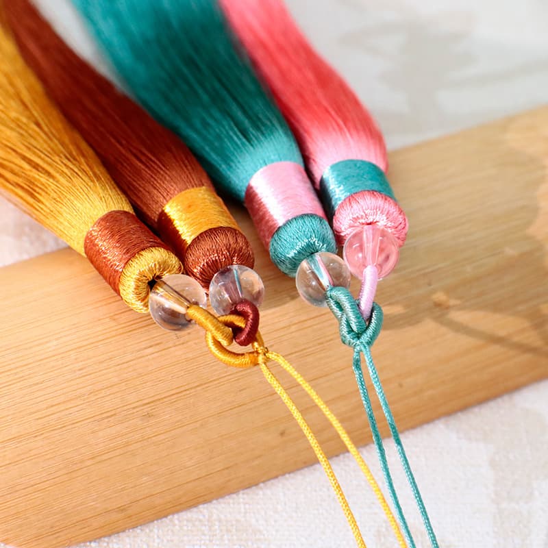 Chinese knot double -colored two -colored earbizi polycolic silk two -color frozen pipe car hanging clothing fan pendant DIY accessories manufacturers wholesale 3